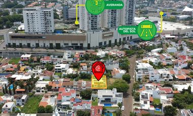 CASA EN FRACCIONAMIENTO VILLAS DEL LAGO CERCA DE PLAZA AVERANDA EN CUERNAVACA.