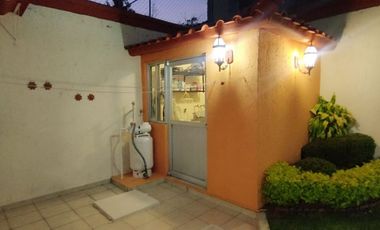 CASA EN VENTAS EN AGUASCALIENTES SOBRE SEGUNDO ANILLO UBICACIONN CENTRICA