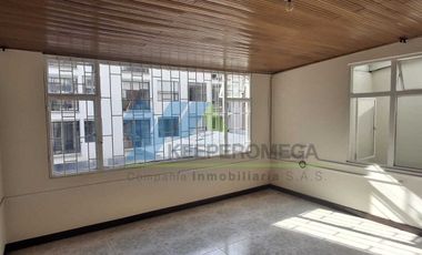 Casa en Arriendo, Pasadena, Bogotá D.C. (Oficinas - Comercio - Vivienda)