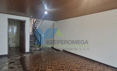 Casa en Arriendo, Pasadena, Bogotá D.C. (Oficinas - Comercio - Vivienda)