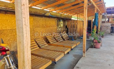 Leon propiedades vende sitio con casa y gran piscina en Lo Águila Centro, Curacaví.