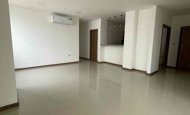 Se alquila departamento en primer piso ascensor esquinero torre baro via a la costa