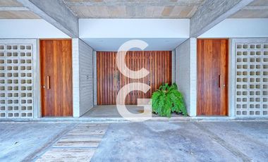 Edificio en Venta en Cancun en Av. Nader con Estilo Unico y Excelente Ubicación