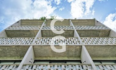 Edificio en Venta en Cancun en Av. Nader con Estilo Unico y Excelente Ubicación