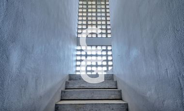 Edificio en Venta en Cancun en Av. Nader con Estilo Unico y Excelente Ubicación