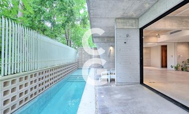 Edificio en Venta en Cancun en Av. Nader con Estilo Unico y Excelente Ubicación