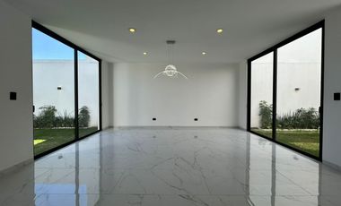 CASA EN VENTA EN METEPEC EN RESIDENCIAL