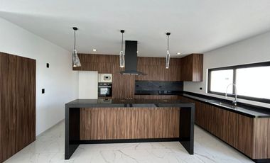 CASA EN VENTA EN METEPEC EN RESIDENCIAL