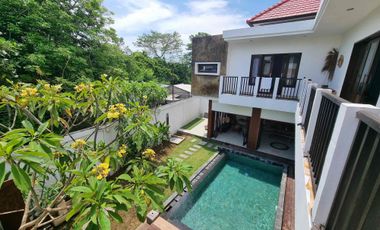 Dijual Atau Disewakan Villa Mewah di Taman Mumbul Bali