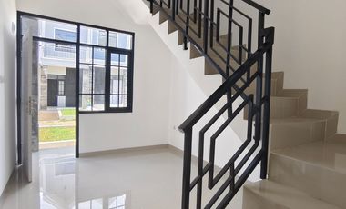 Rumah Modern 2 lt Harga Bersahabat dekat Alun Alun Cimahi Bonus Kanopi