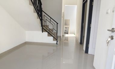 Rumah Modern 2 lt Harga Bersahabat dekat Alun Alun Cimahi Bonus Kanopi