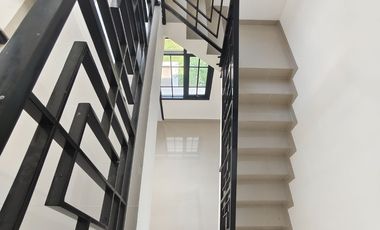 Rumah Modern 2 lt Harga Bersahabat dekat Alun Alun Cimahi Bonus Kanopi