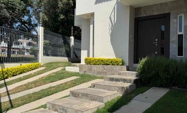 Casa En Renta  Bugambilias Zapopan