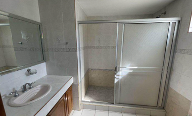 HERMOSA Y AMPLIA CASA EN FRACC VILLAS DEL PRADO MÉRIDA, PINZON II