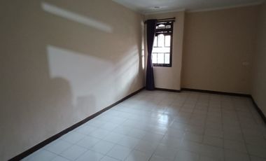 Disewakan Rumah Siap Huni 2 Lantai Antapani Arcamanik Kota Bandung