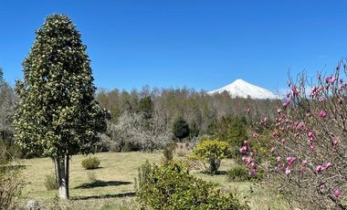 Parcelas al norte del lago Villarrica, en futura carretera a Pucón
