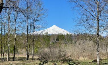 Parcelas al norte del lago Villarrica, en futura carretera a Pucón