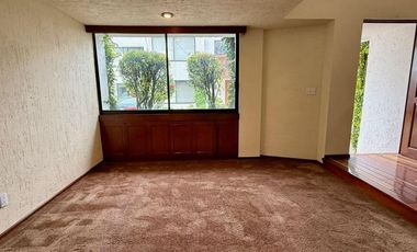 AMPLIA CASA EN VENTA EN SAN ANGEL DENTRO DE CONDOMINIO