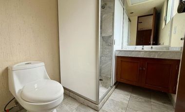 AMPLIA CASA EN VENTA EN SAN ANGEL DENTRO DE CONDOMINIO