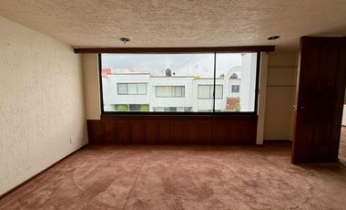 AMPLIA CASA EN VENTA EN SAN ANGEL DENTRO DE CONDOMINIO