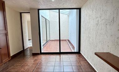 AMPLIA CASA EN VENTA EN SAN ANGEL DENTRO DE CONDOMINIO