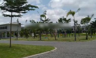 Rumah baru 2 lantai disewakan