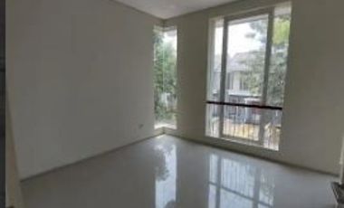 Rumah baru 2 lantai disewakan