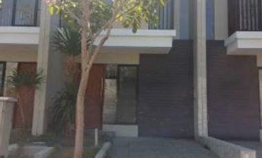 Rumah baru 2 lantai disewakan