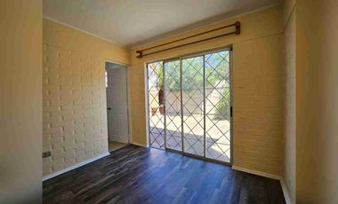 Se arrienda amplia casa independiente en Villa Terracruz, comuna de La Cruz.