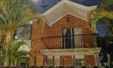 SE VENDE LINDA CASA EN FUSAGASUGA EN LLANO LARGO EXCELENTE UBICACIÓN.
