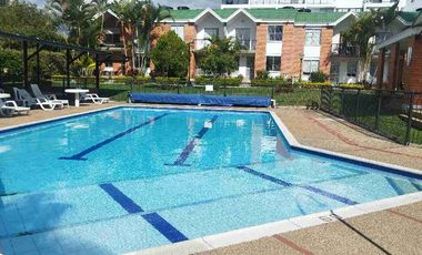 SE VENDE LINDA CASA EN FUSAGASUGA EN LLANO LARGO EXCELENTE UBICACIÓN.