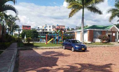 SE VENDE LINDA CASA EN FUSAGASUGA EN LLANO LARGO EXCELENTE UBICACIÓN.