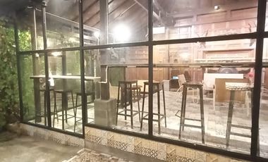 Dijual Ruang Usaha Full Furnished di Purbayan Baki