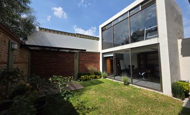 Casa en Renta semi-amueblada en Lomas Virreyes Calimaya modelo Málaga