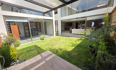 Casa en Renta semi-amueblada en Lomas Virreyes Calimaya modelo Málaga