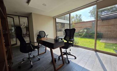 Casa en Renta semi-amueblada en Lomas Virreyes Calimaya modelo Málaga