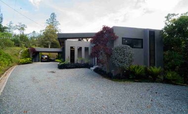 Venta de casa en El Retiro, sector vía La Fé El Retiro