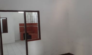 Disewakan Murah Rumah Kamar 2 di Victoria Park Tangerang