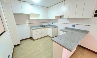 Se vende departamento en chorrillos URB. LA FOVIPOL cerca a malecon la costanera piso 3