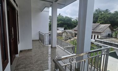 Rumah 2 Lantai Ciaul Babakan Kota Sukabumi Samping Mesjid