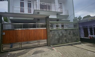 Rumah 2 Lantai Ciaul Babakan Kota Sukabumi Samping Mesjid