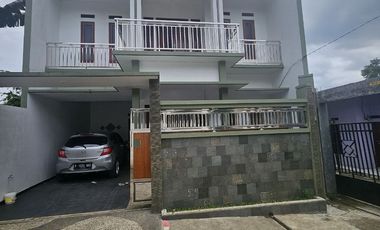 Rumah 2 Lantai Ciaul Babakan Kota Sukabumi Samping Mesjid