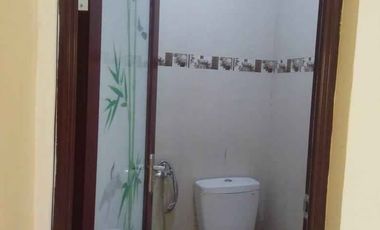 Ready-to-move-in house for rent in a family-friendly residential area near FE UII