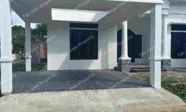 Dijual Rumah Besar Siap Huni Di Jalan Jhoni Anwar Padang