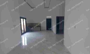 Dijual Rumah Besar Siap Huni Di Jalan Jhoni Anwar Padang