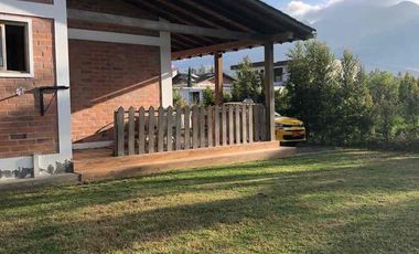 🏡 Venta de Casa Campestre Moderna – A solo 15 minutos de Ibarra