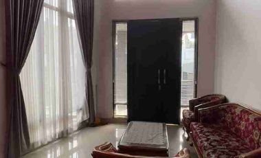 DIJUAL RUMAH POSISI HOOK DEKAT PASTEUR BANDUNG