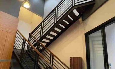 DIJUAL RUMAH POSISI HOOK DEKAT PASTEUR BANDUNG