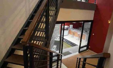 DIJUAL RUMAH POSISI HOOK DEKAT PASTEUR BANDUNG