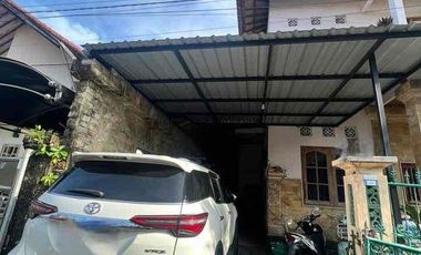 Dijual murah rumah 2 lantai  
Di jln gemitir kesiman kertalangu
Denpasar timur